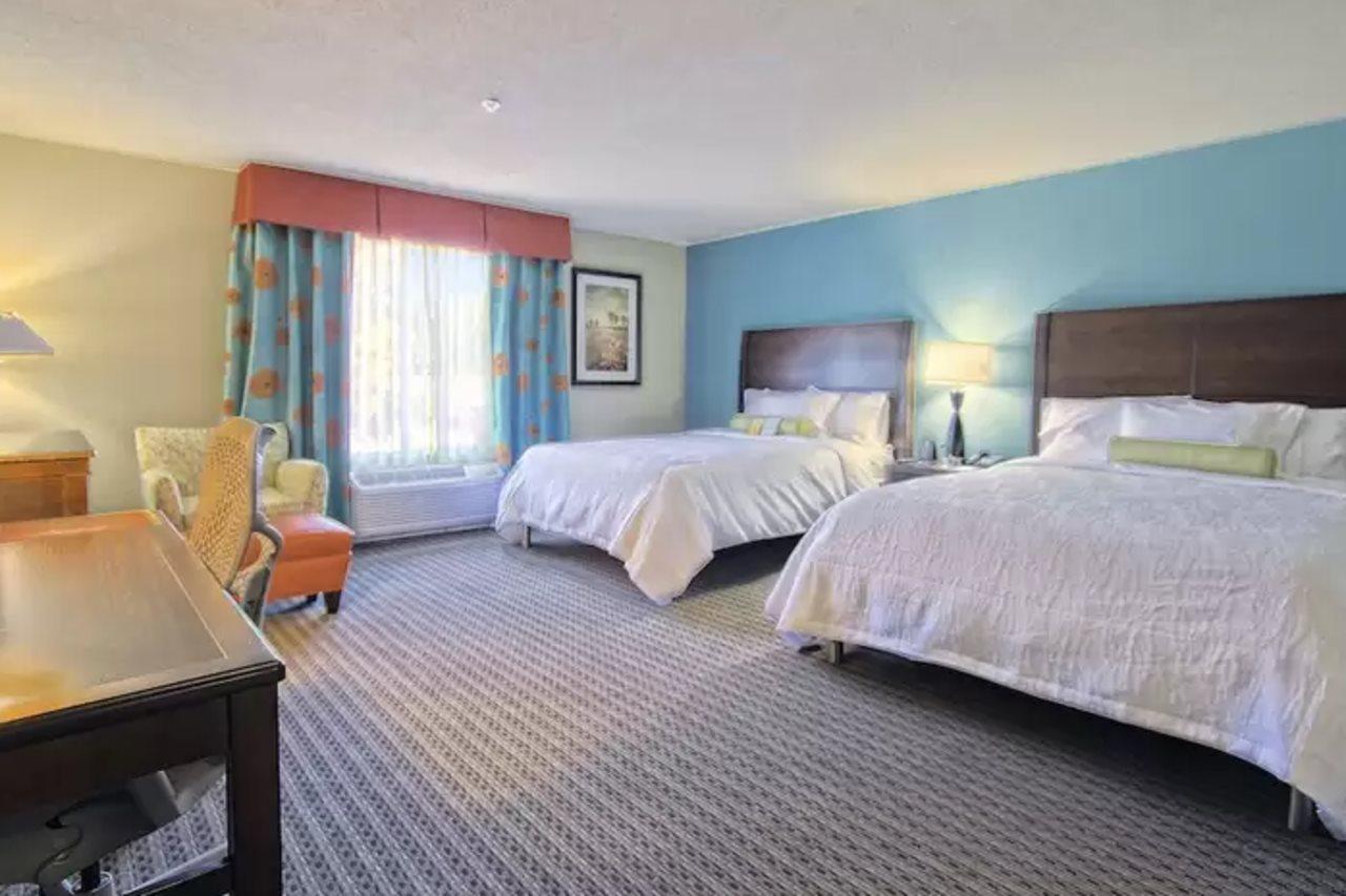Hilton Garden Inn Midtown Талса Екстер'єр фото