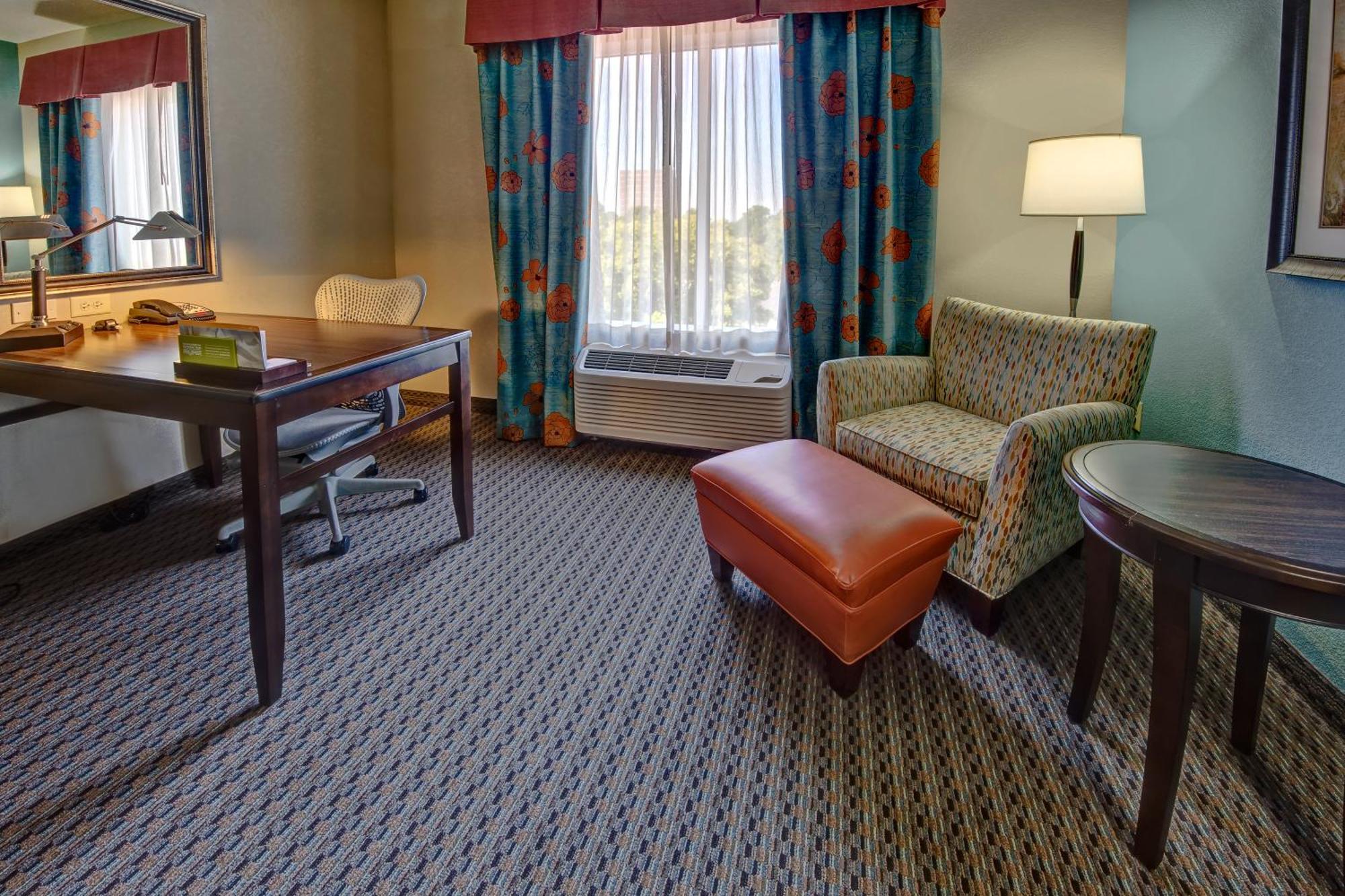 Hilton Garden Inn Midtown Талса Екстер'єр фото