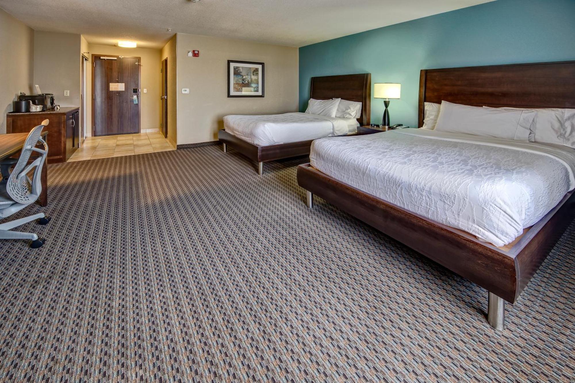 Hilton Garden Inn Midtown Талса Екстер'єр фото