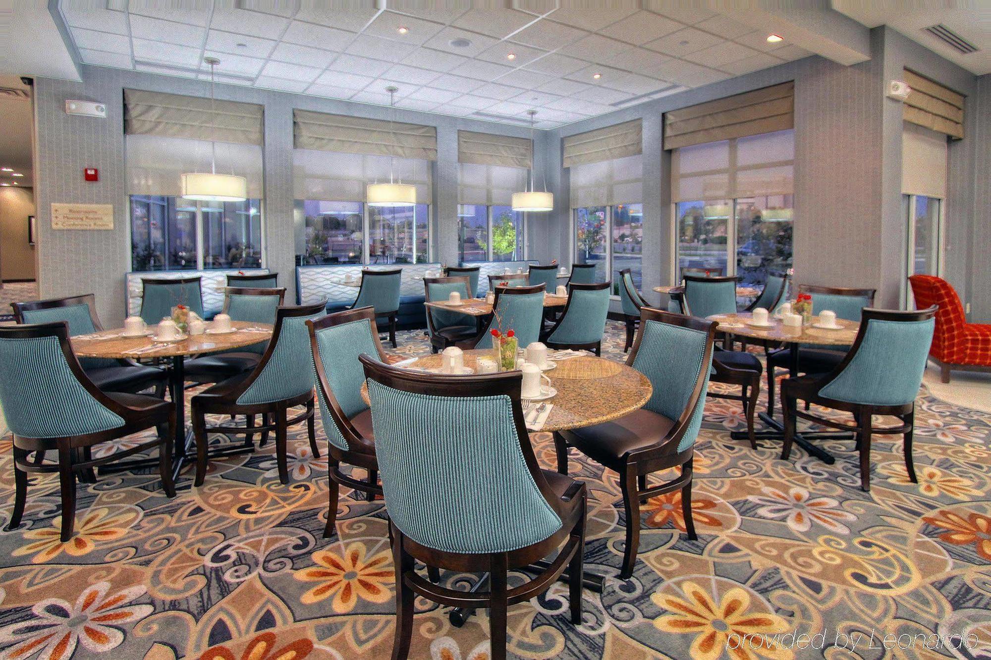 Hilton Garden Inn Midtown Талса Ресторан фото